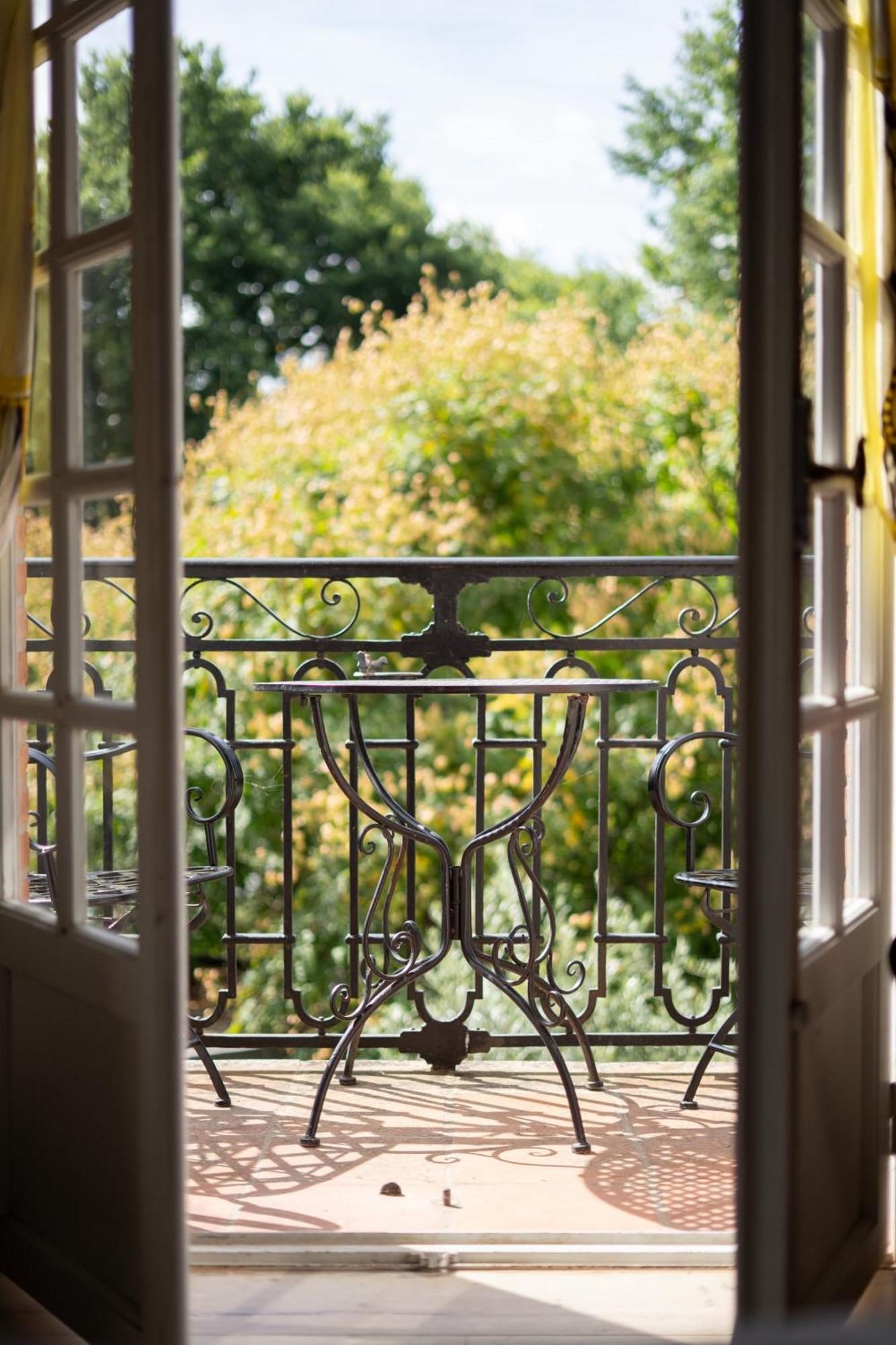 Castel Bois Marie, Maison D'Hotes Montauban Zewnętrze zdjęcie A balcony
